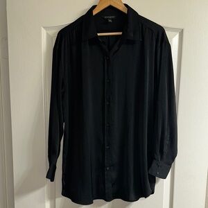 Banana Republic Black Long Sleeve Button Down Shirt for Versatile Styling